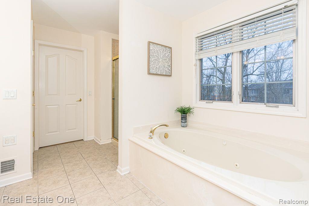 1654 ARCADIAN DR