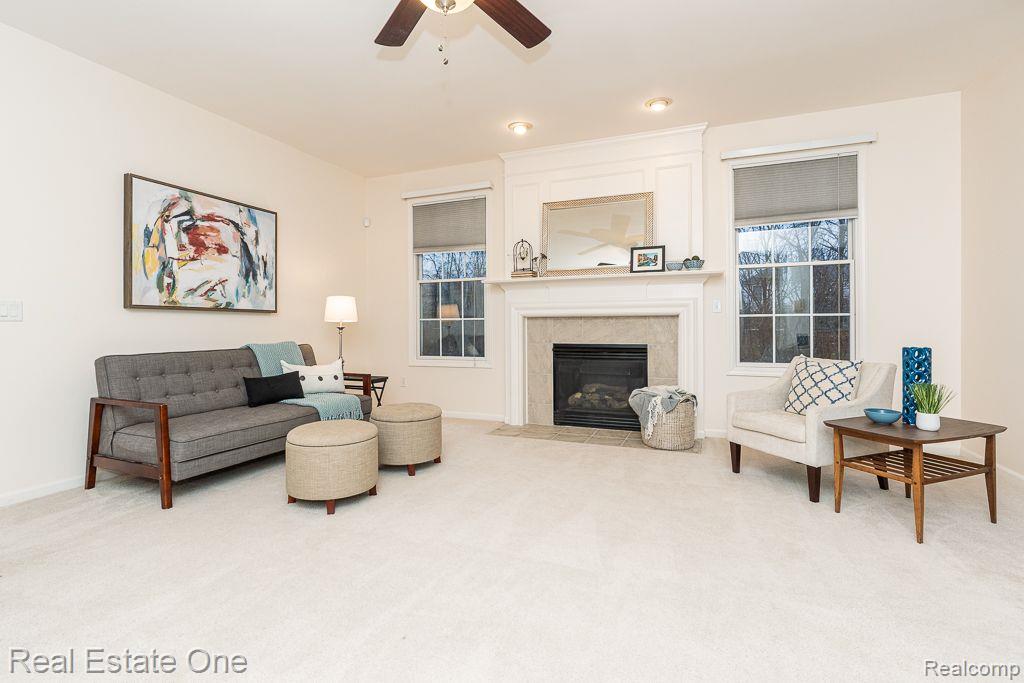 1654 ARCADIAN DR