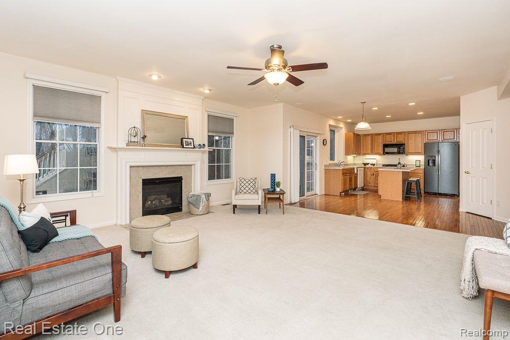 1654 ARCADIAN DR