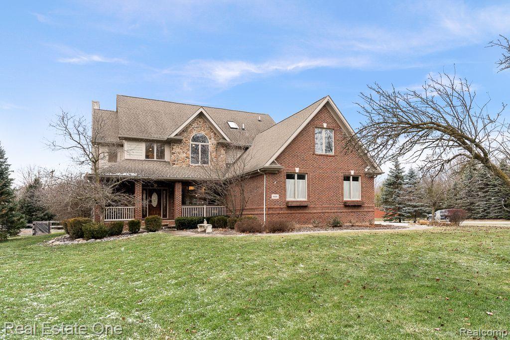 8600 WARNER RD