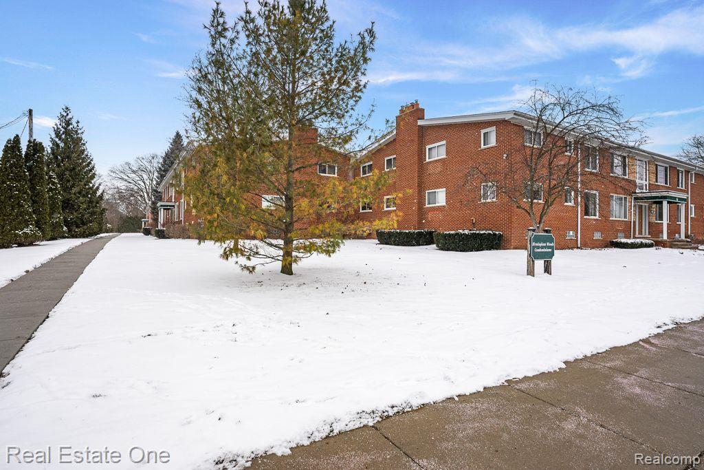 359 N ETON ST 10