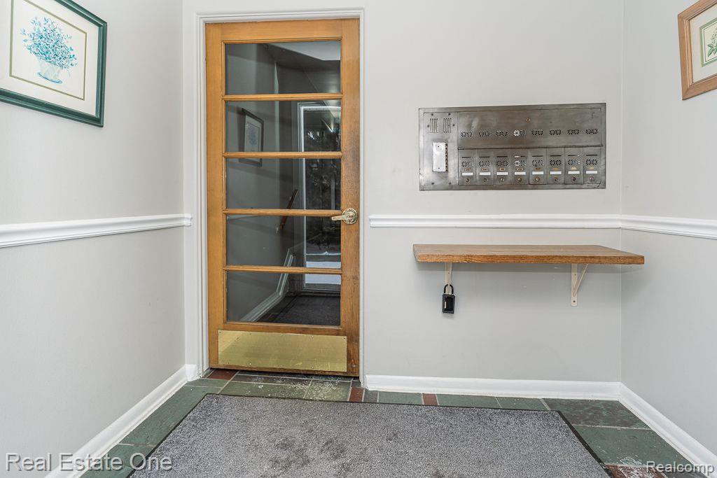 359 N ETON ST 10