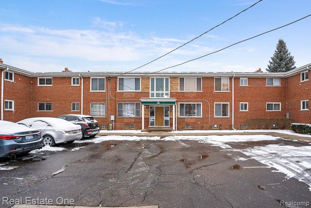 359 N ETON ST 10