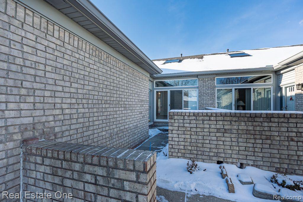 48719 SUNDANCE