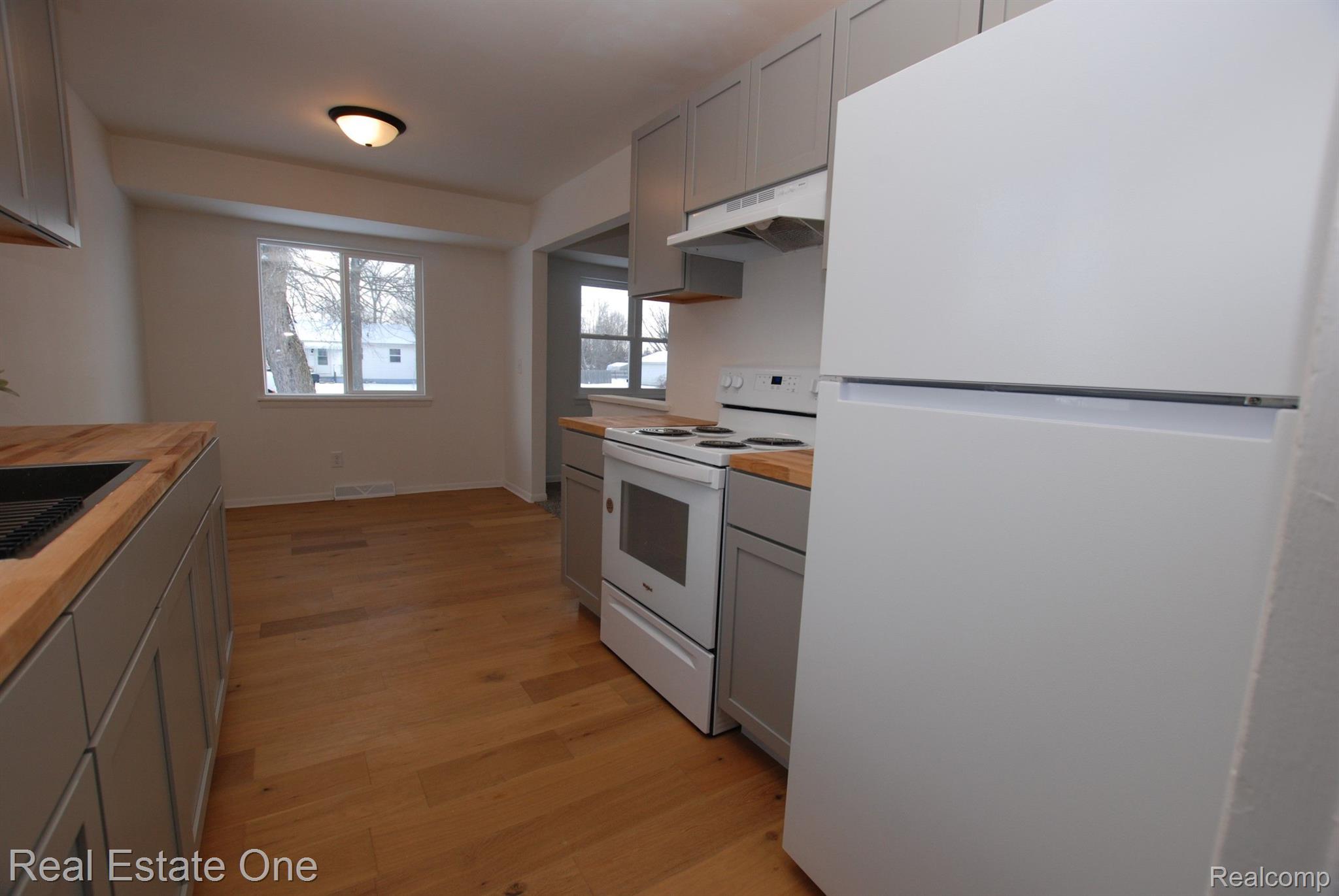 2110 ALA ST