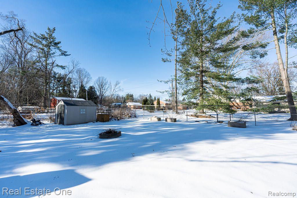 410 Maplehill RD