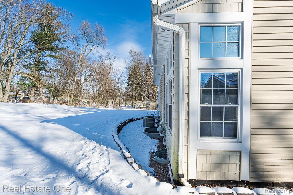 410 Maplehill RD