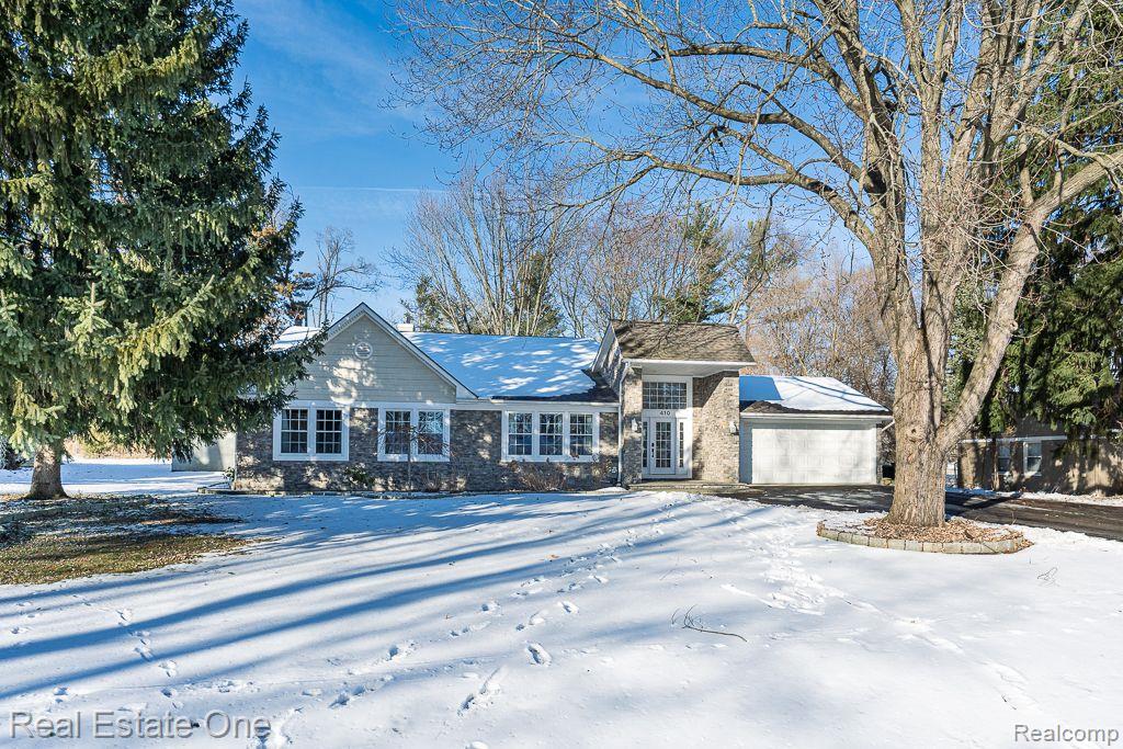 410 Maplehill RD