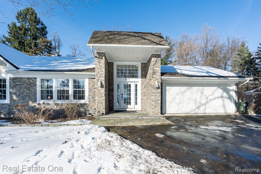 410 Maplehill RD