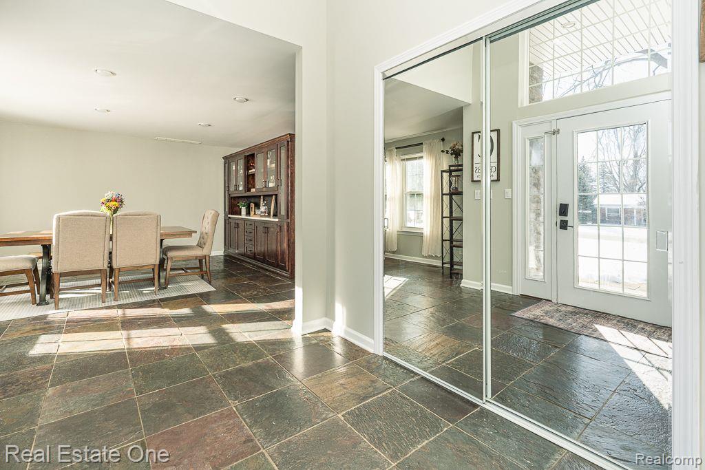 410 Maplehill RD