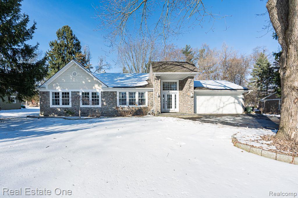 410 Maplehill RD