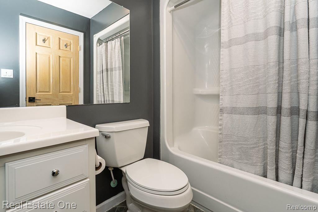 410 Maplehill RD