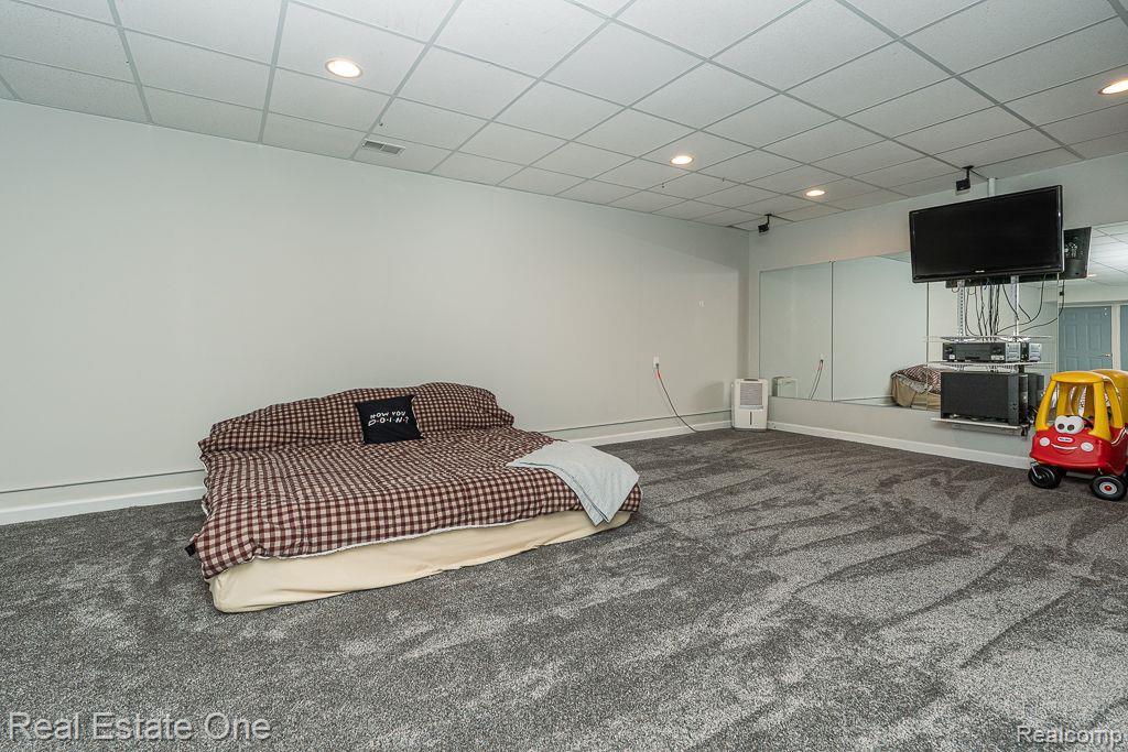 410 Maplehill RD