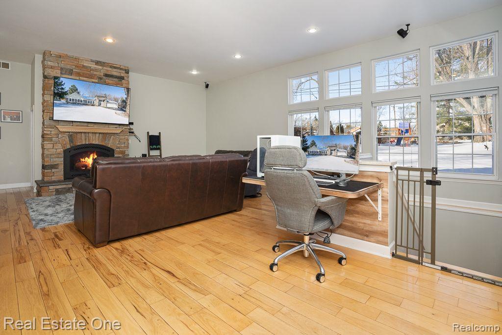 410 Maplehill RD
