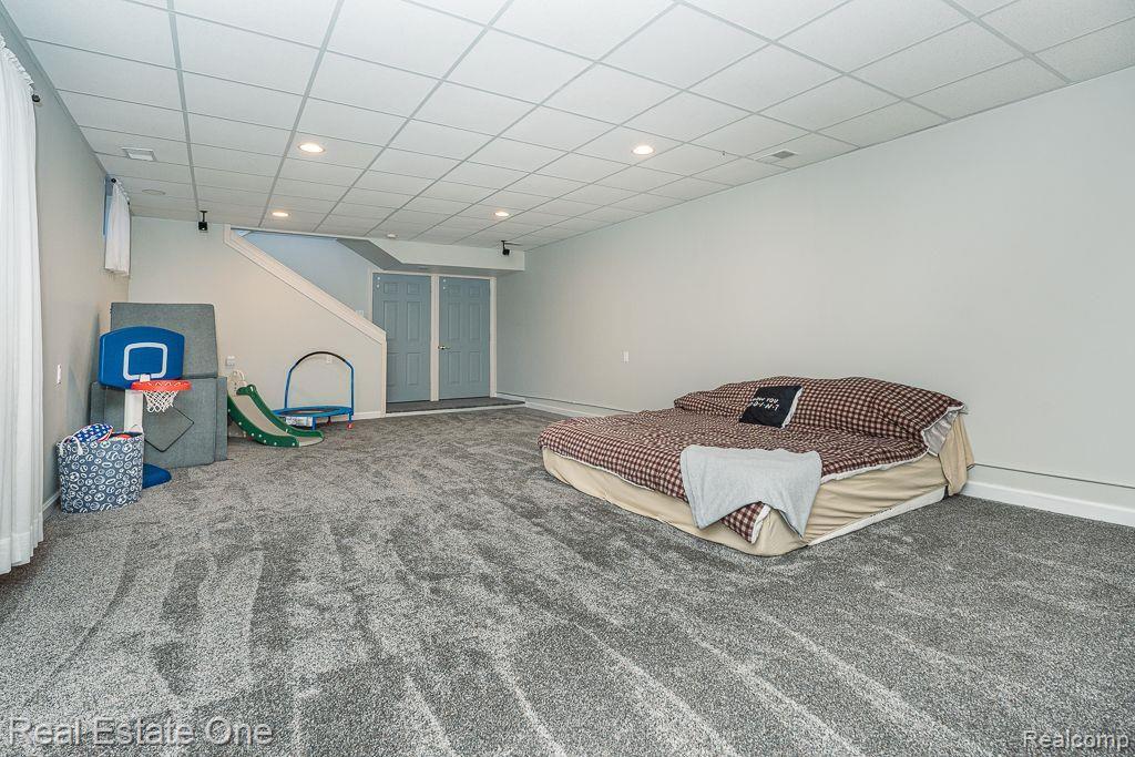 410 Maplehill RD