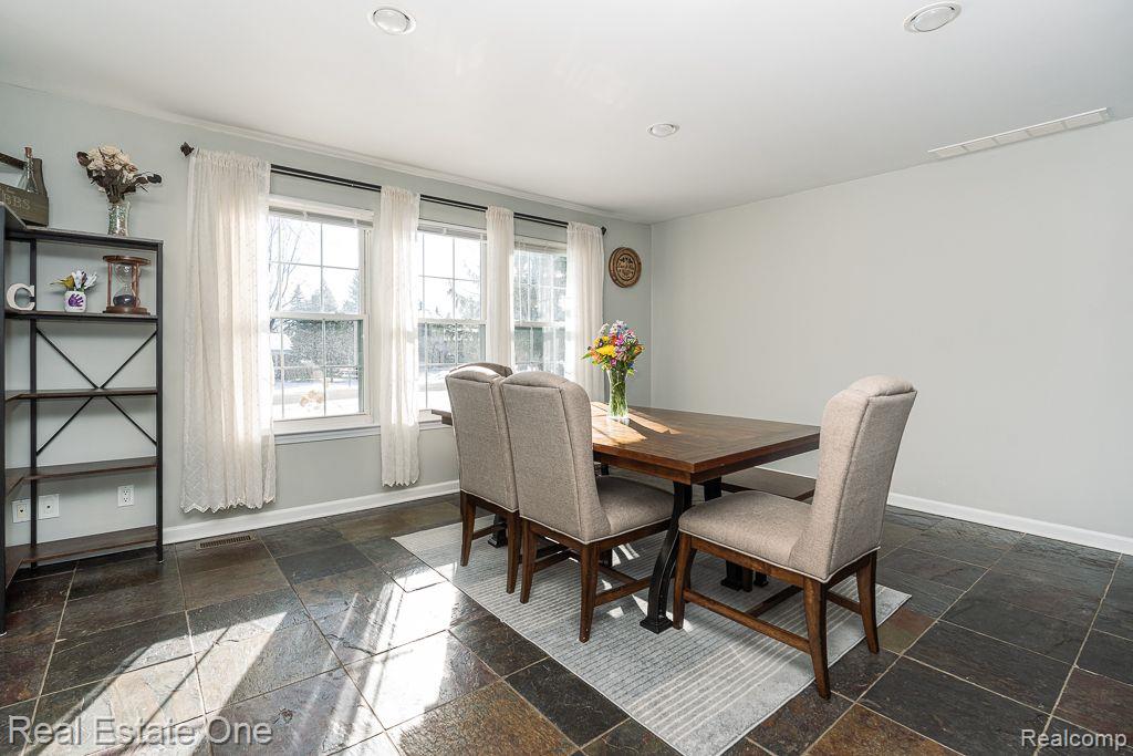 410 Maplehill RD