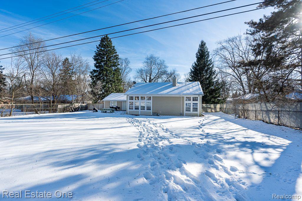 410 Maplehill RD