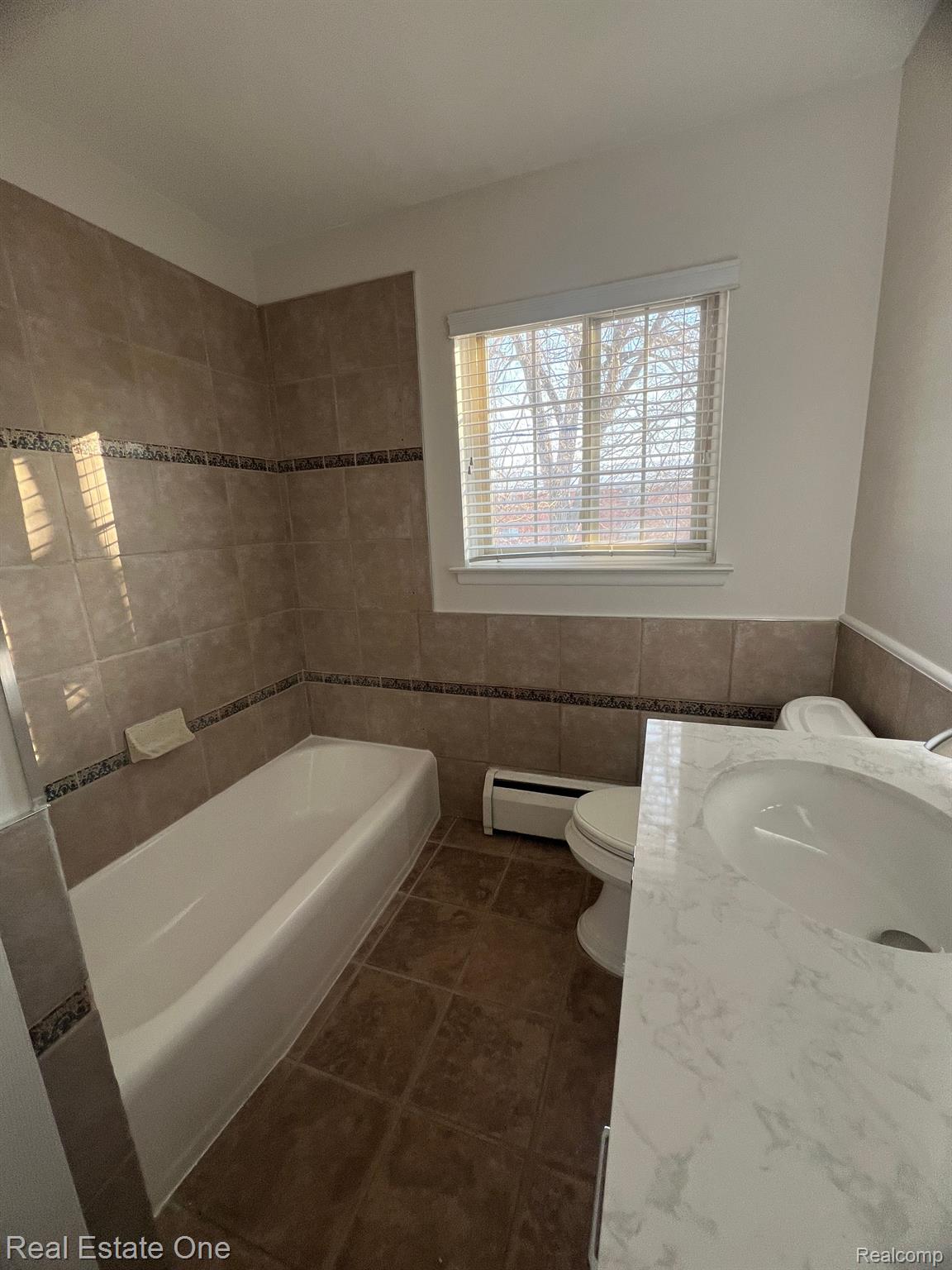 436 Romeo RD 327