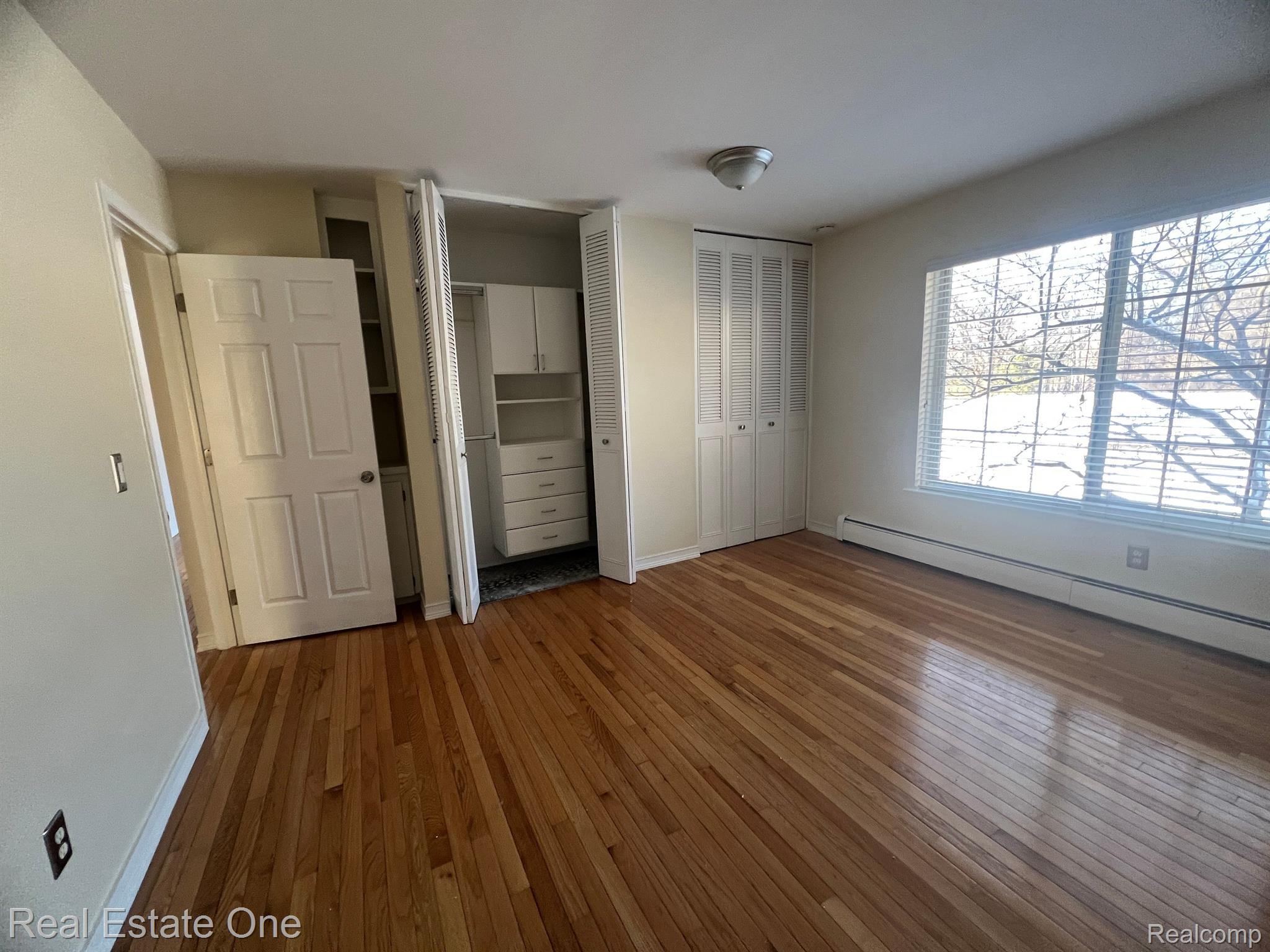 436 Romeo RD 327