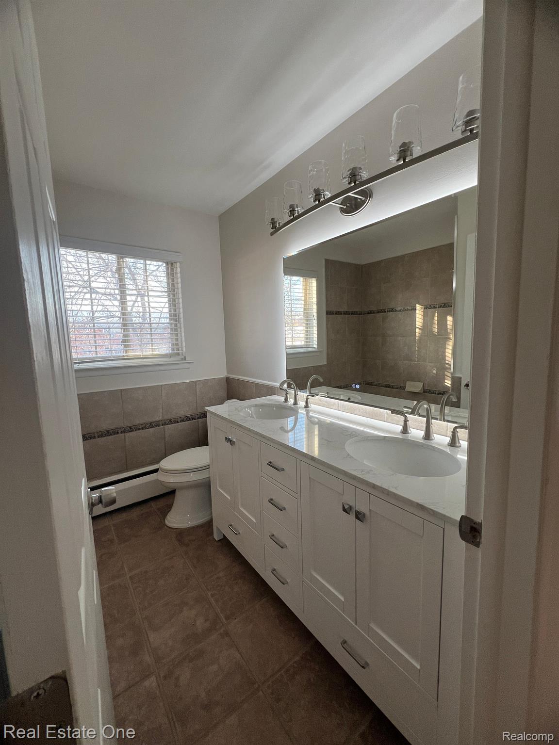436 Romeo RD 327