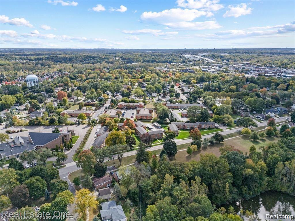 436 Romeo RD 327