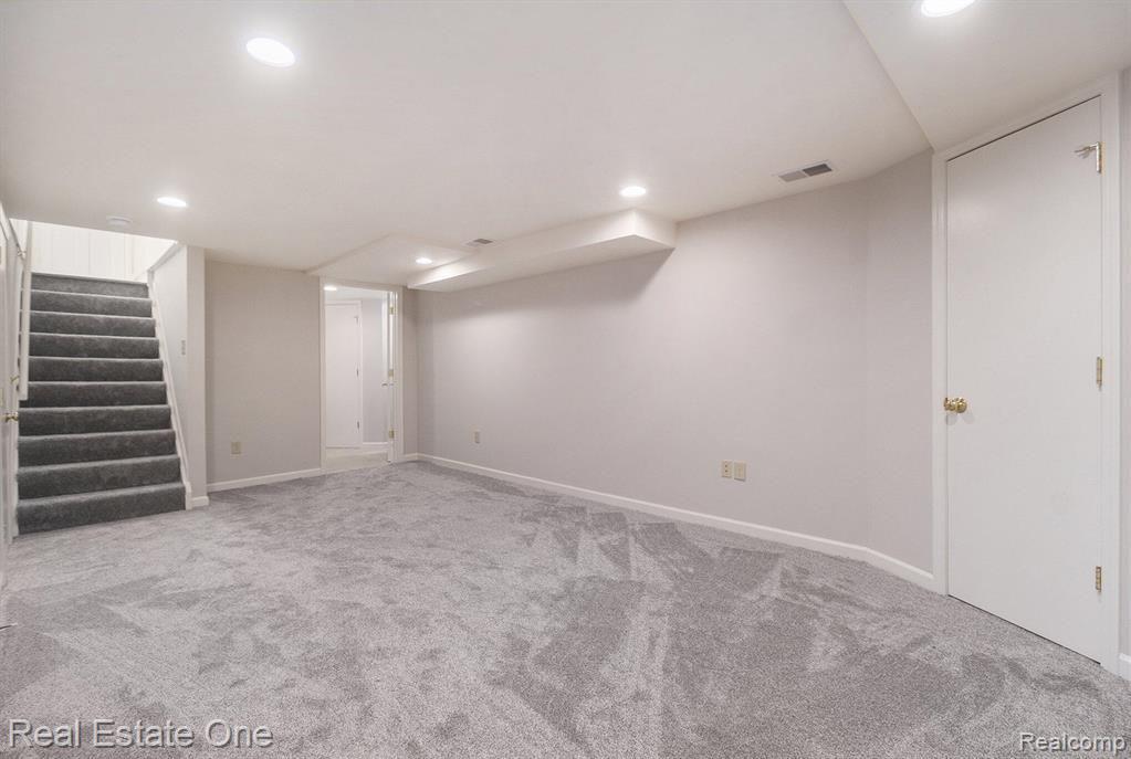 1105 Birk AVE