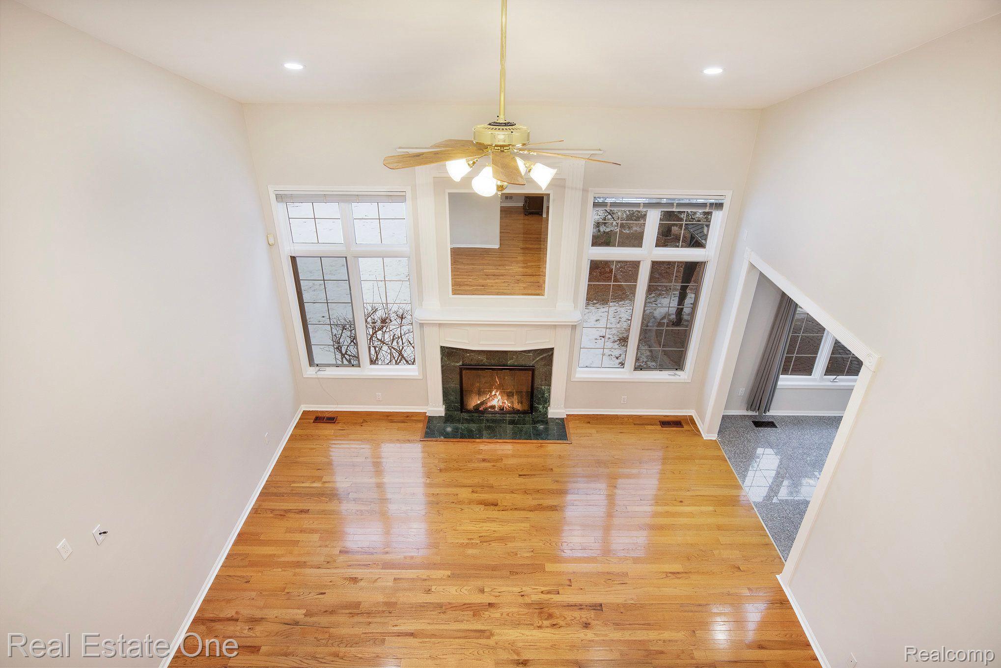 3702 Sleepy Fox DR