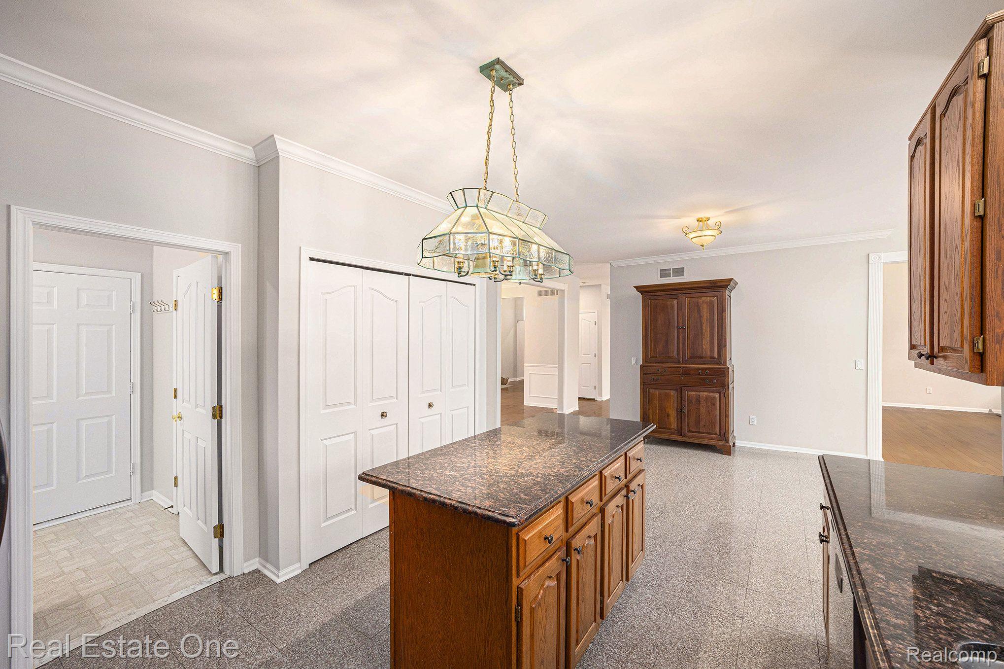 3702 Sleepy Fox DR