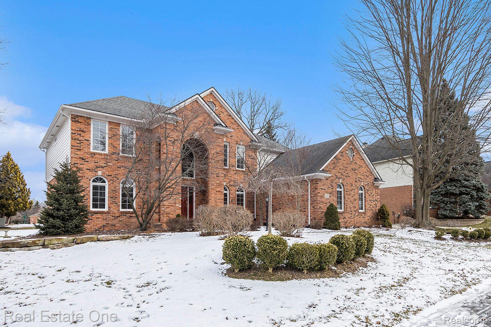 3702 Sleepy Fox DR