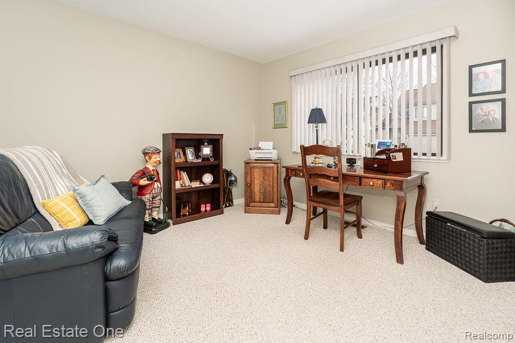 641 ASHLEY CIR