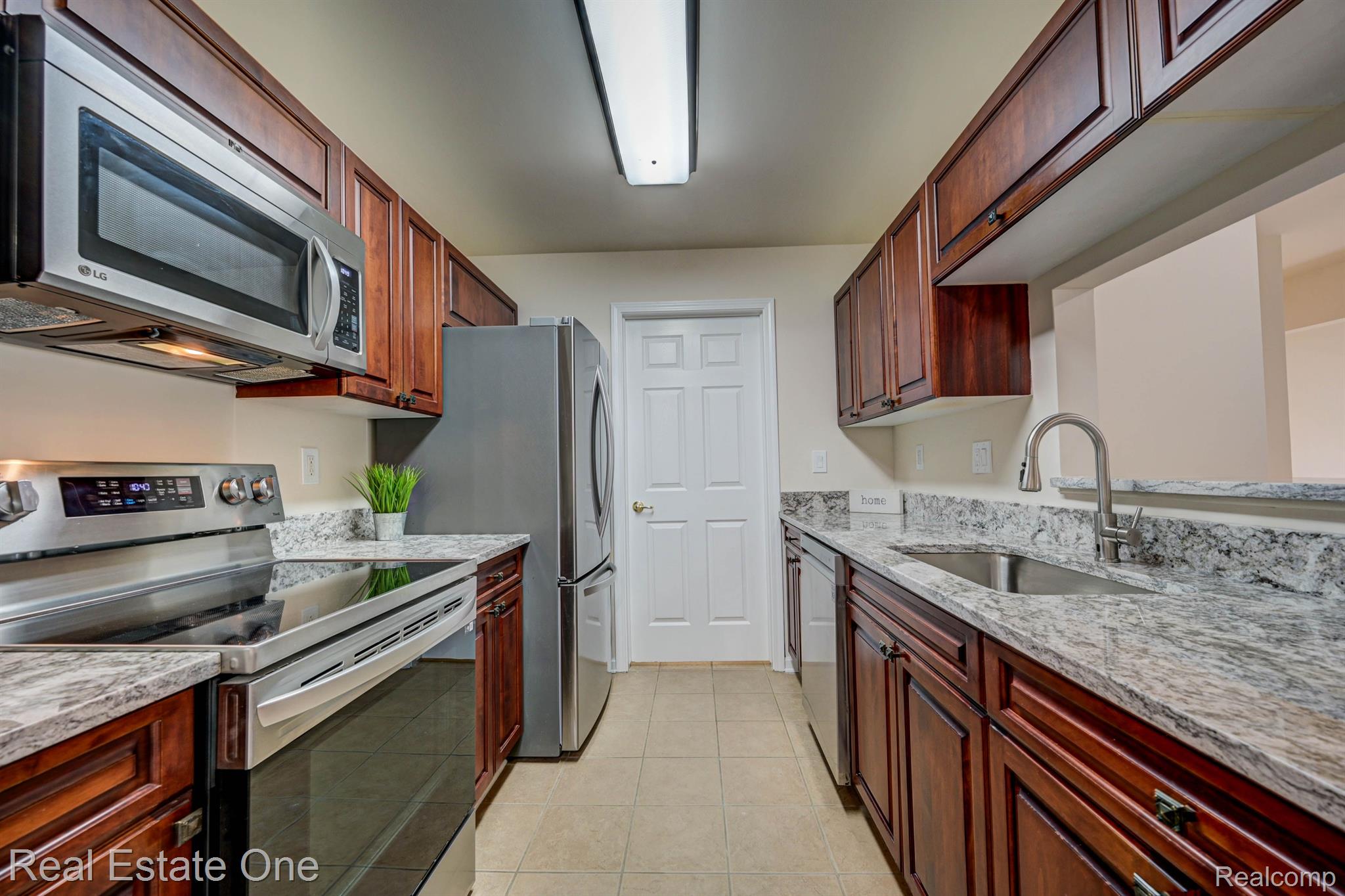 3578 OAKMONTE BLVD 96 9 Unit:  96