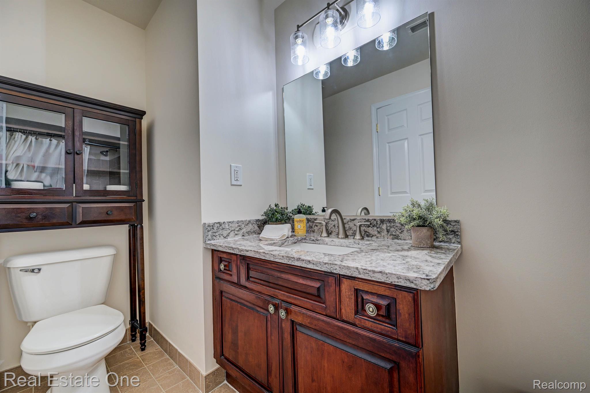 3578 OAKMONTE BLVD 96 9 Unit:  96