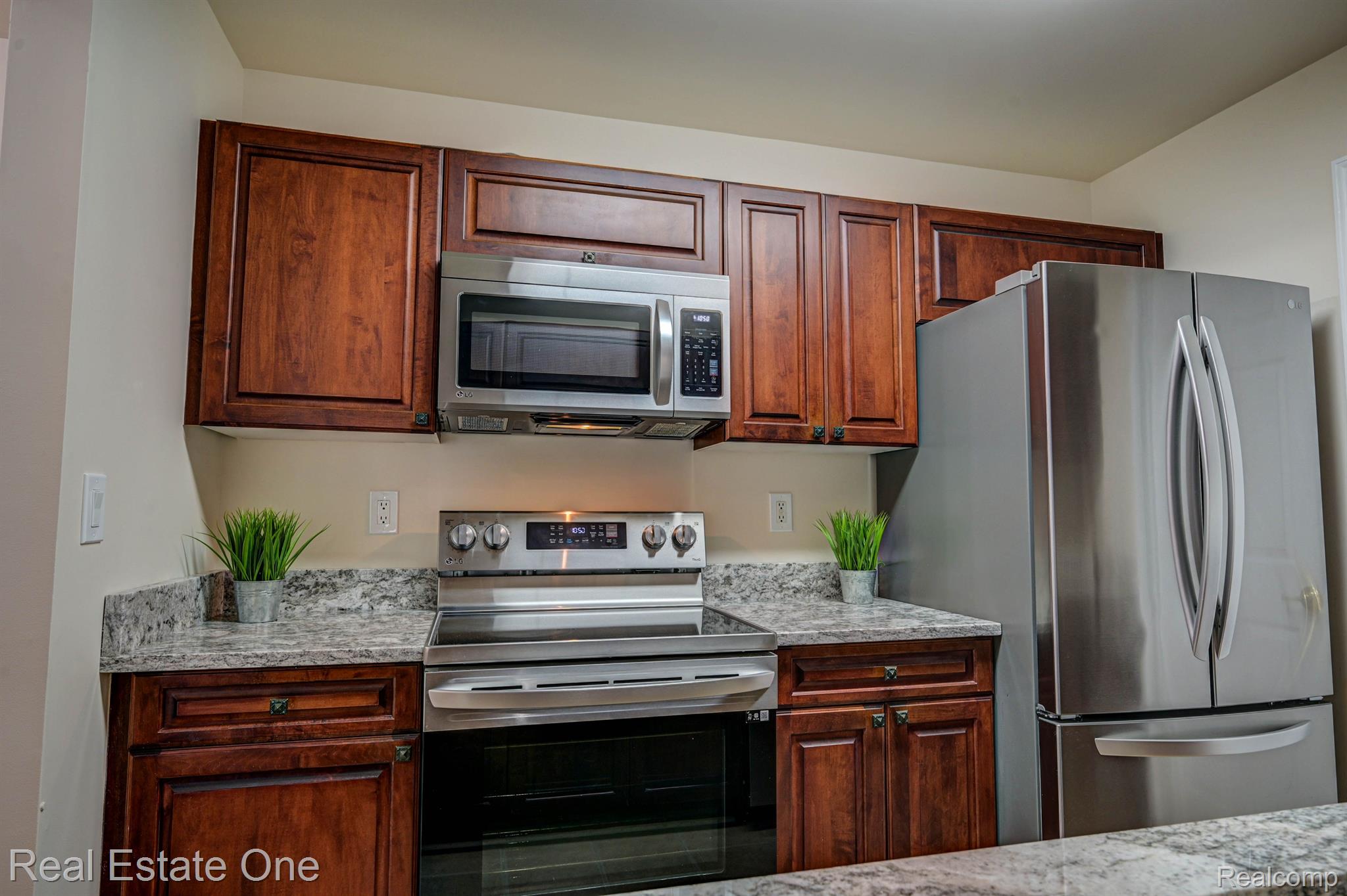 3578 OAKMONTE BLVD 96 9 Unit:  96