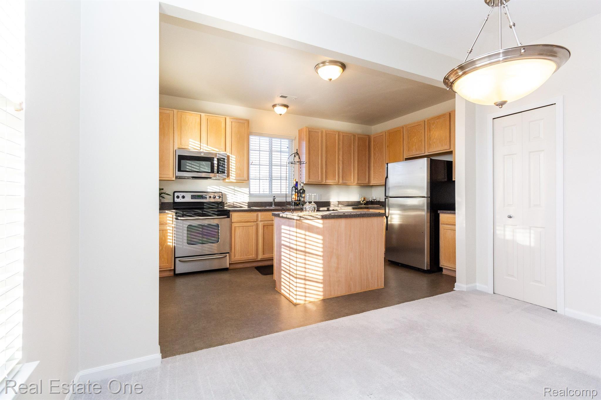 1144 ALAMEDA BLVD
