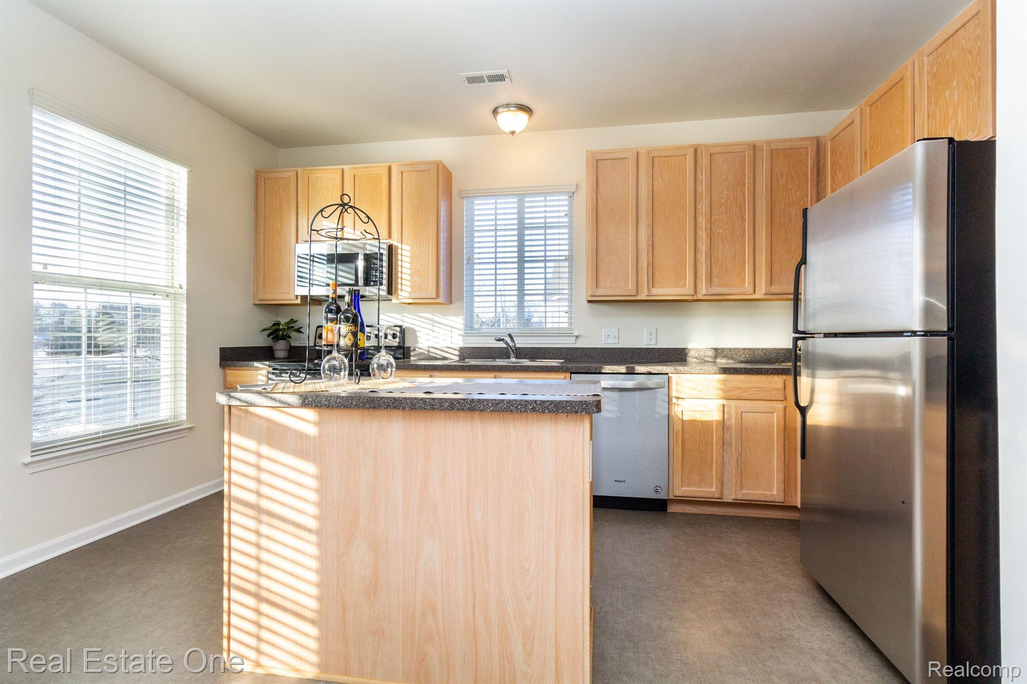 1144 ALAMEDA BLVD