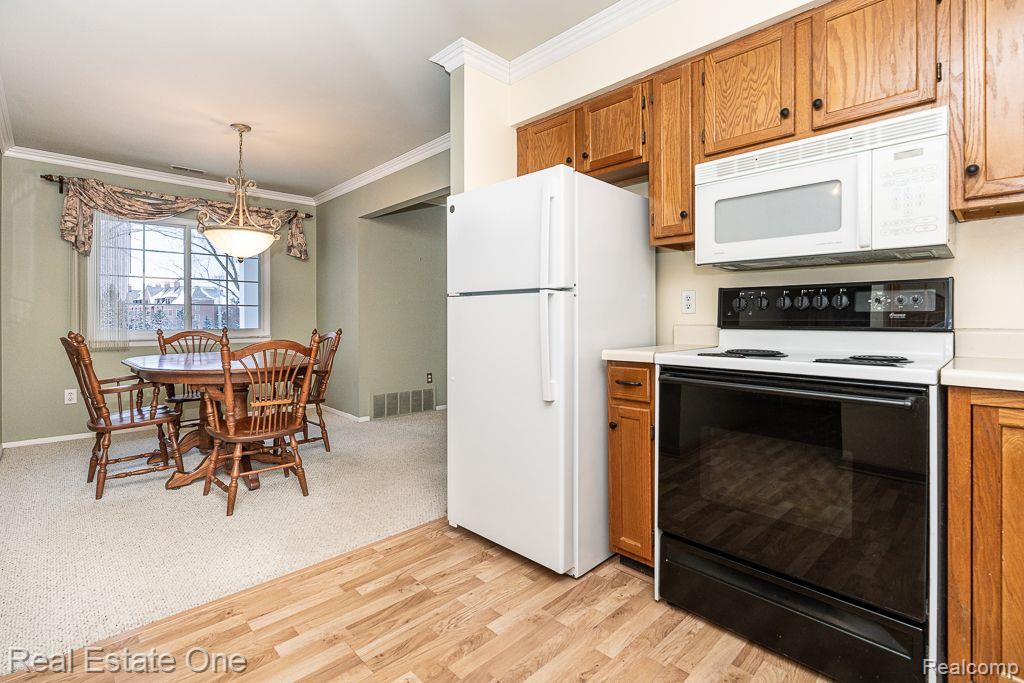 480 BALDWIN AVE 28