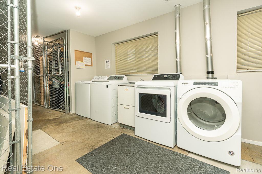 480 BALDWIN AVE 28