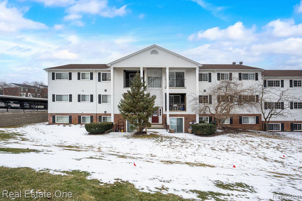 480 BALDWIN AVE 28