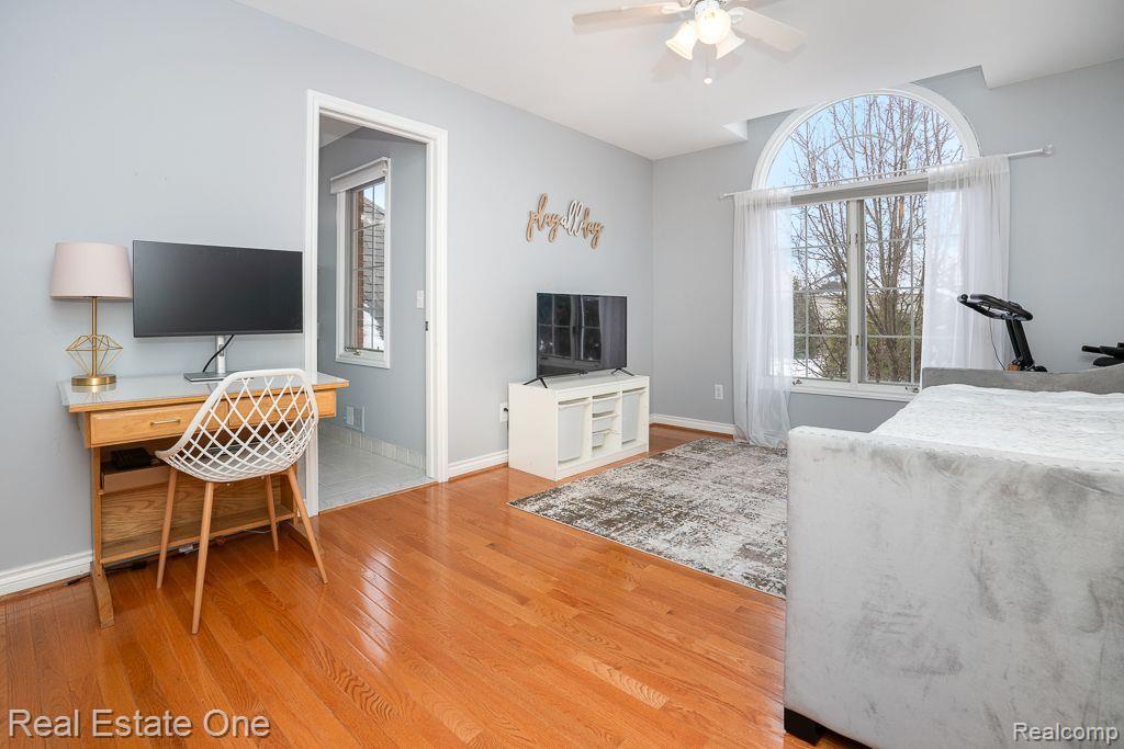 2980 LONG WINTER LN