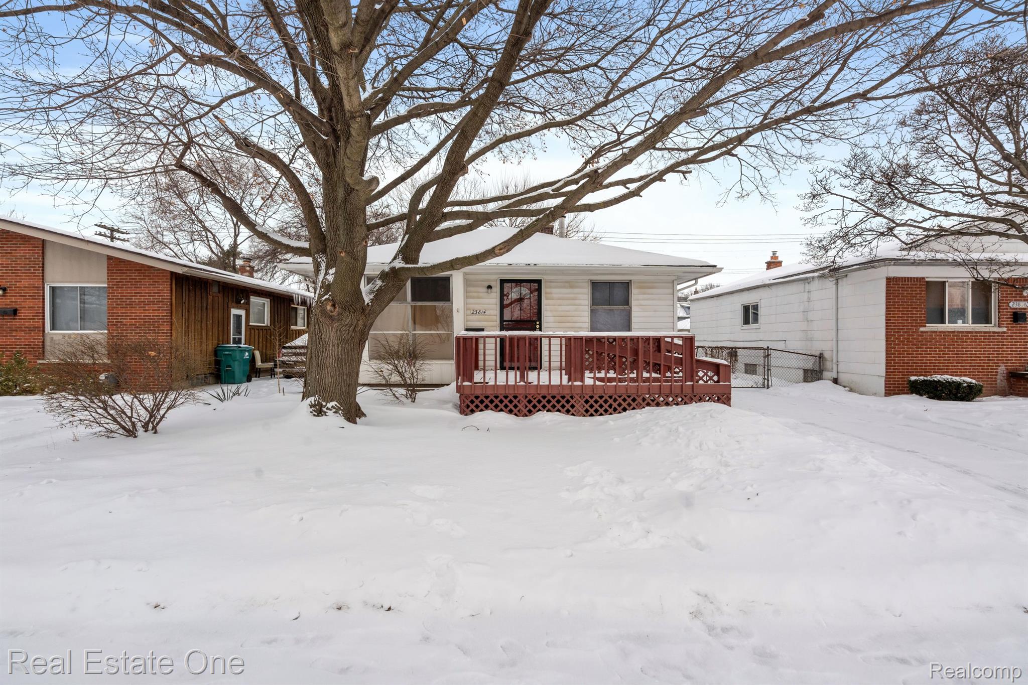 23814 SHAKESPEARE AVE