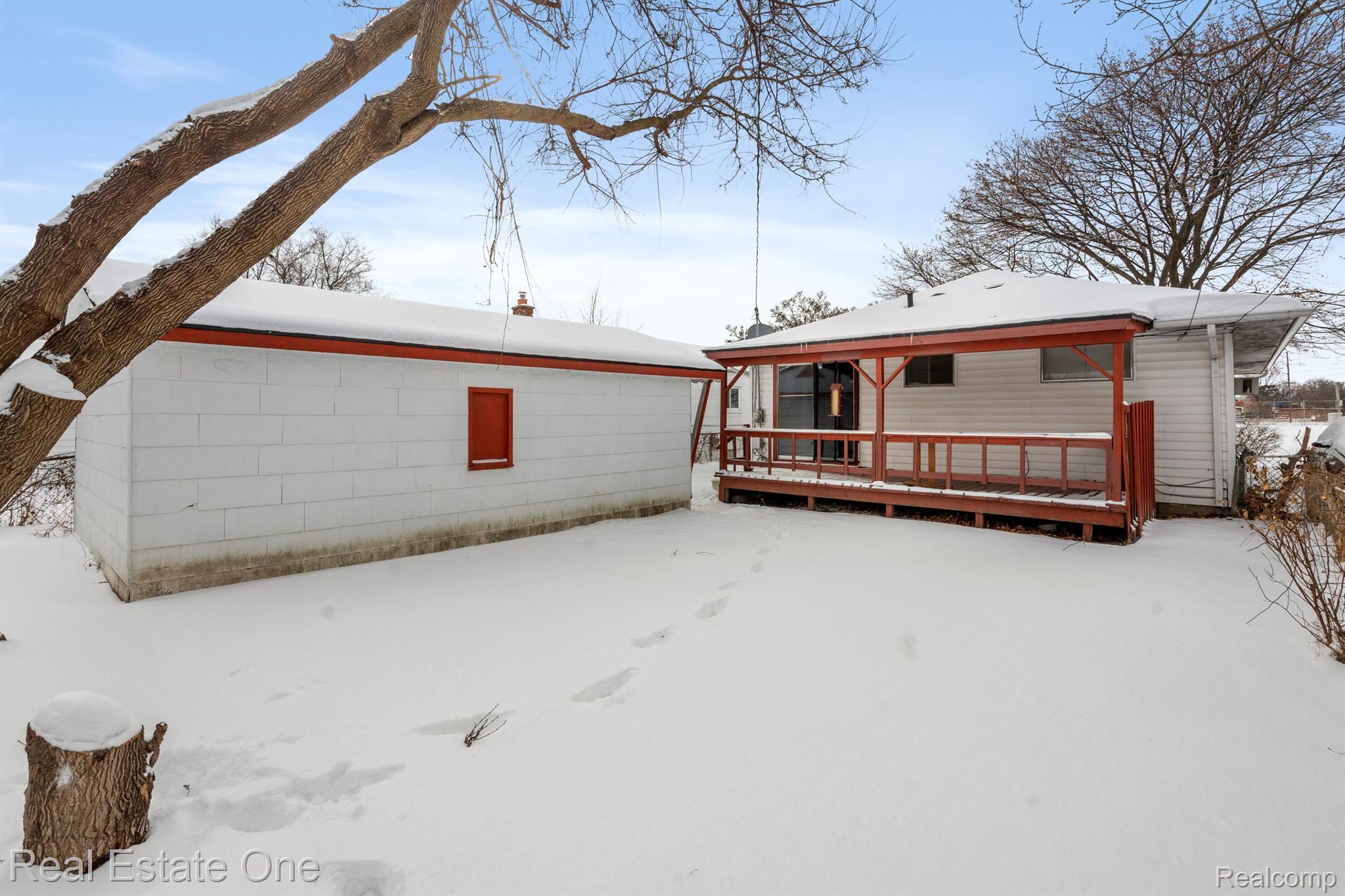 23814 SHAKESPEARE AVE