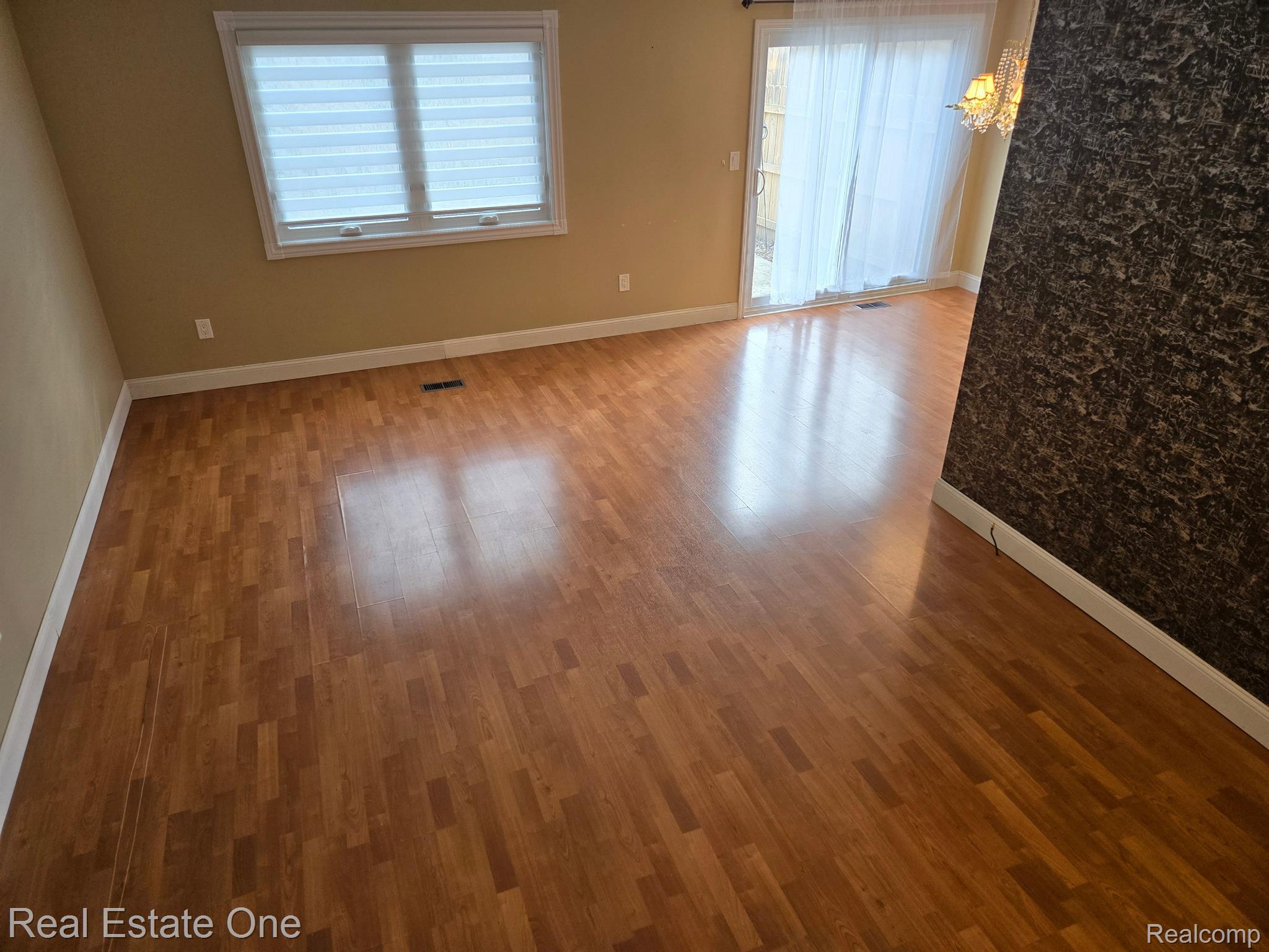 111 MANOR WAY Bldg#: 14