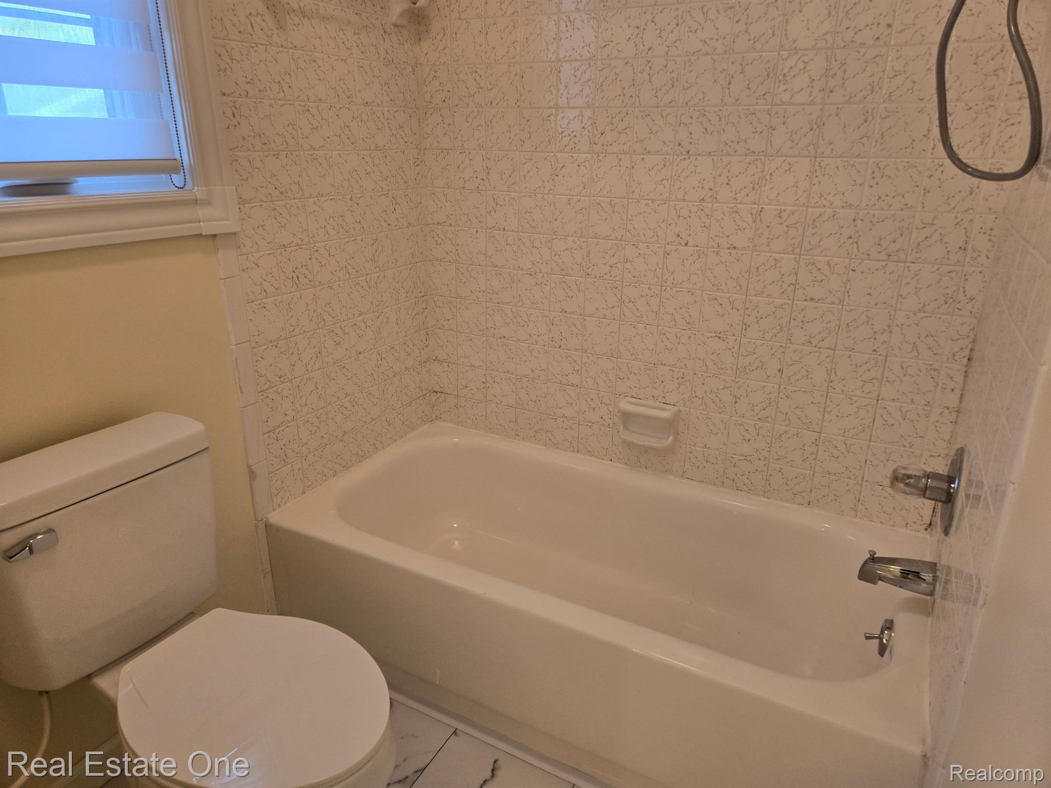 111 MANOR WAY Bldg#: 14