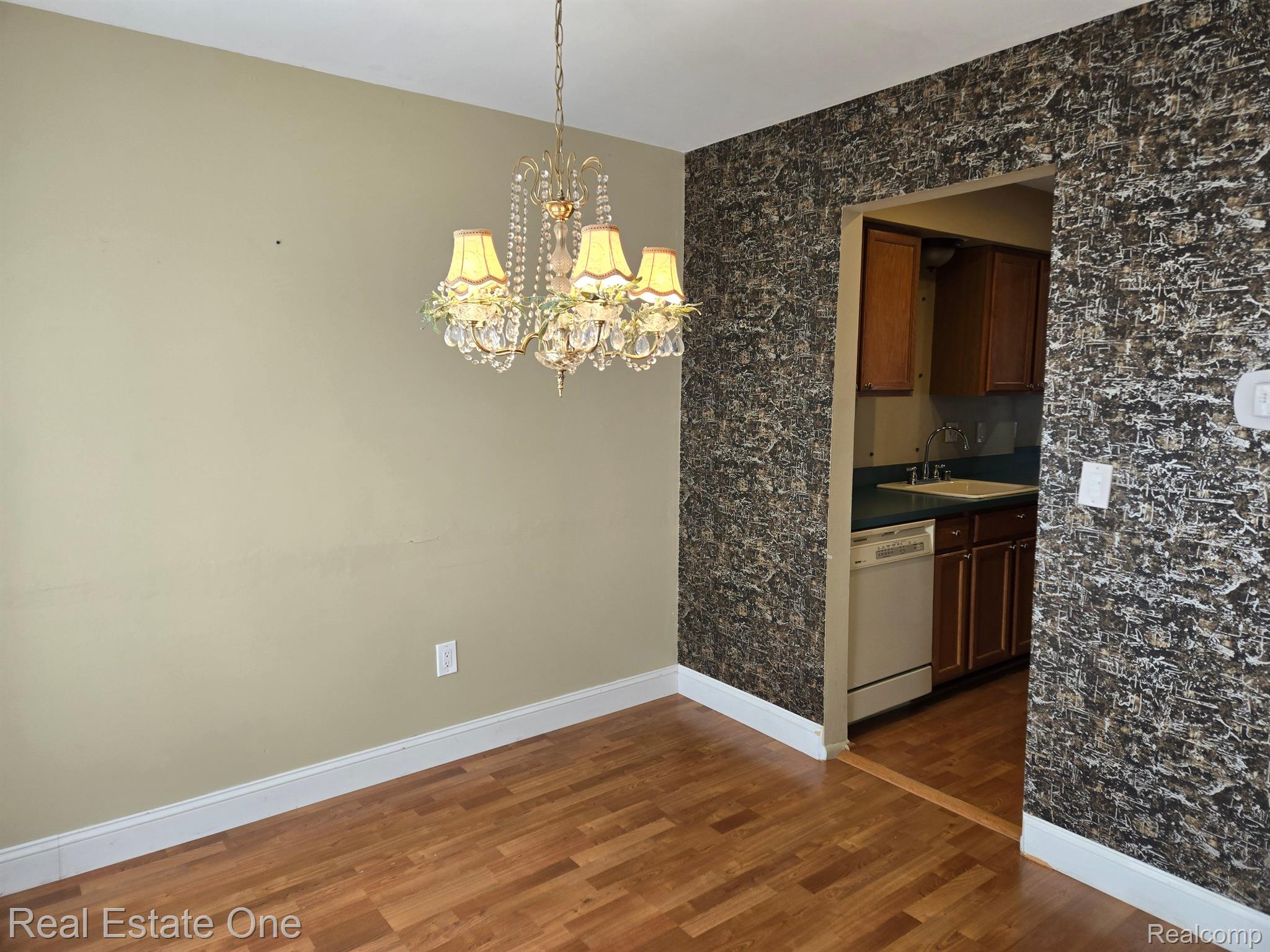 111 MANOR WAY Bldg#: 14