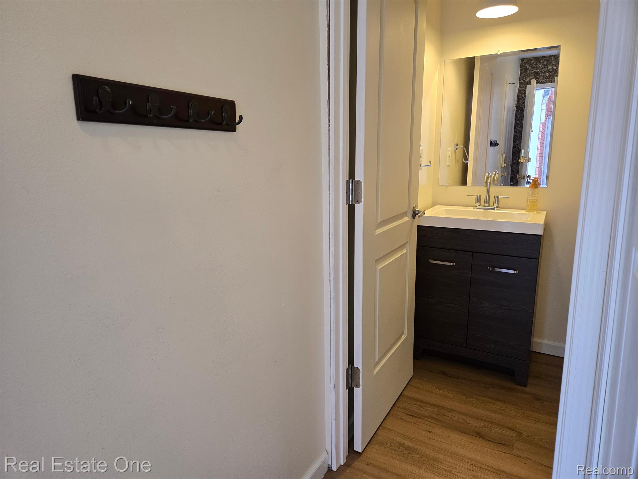 111 MANOR WAY Bldg#: 14