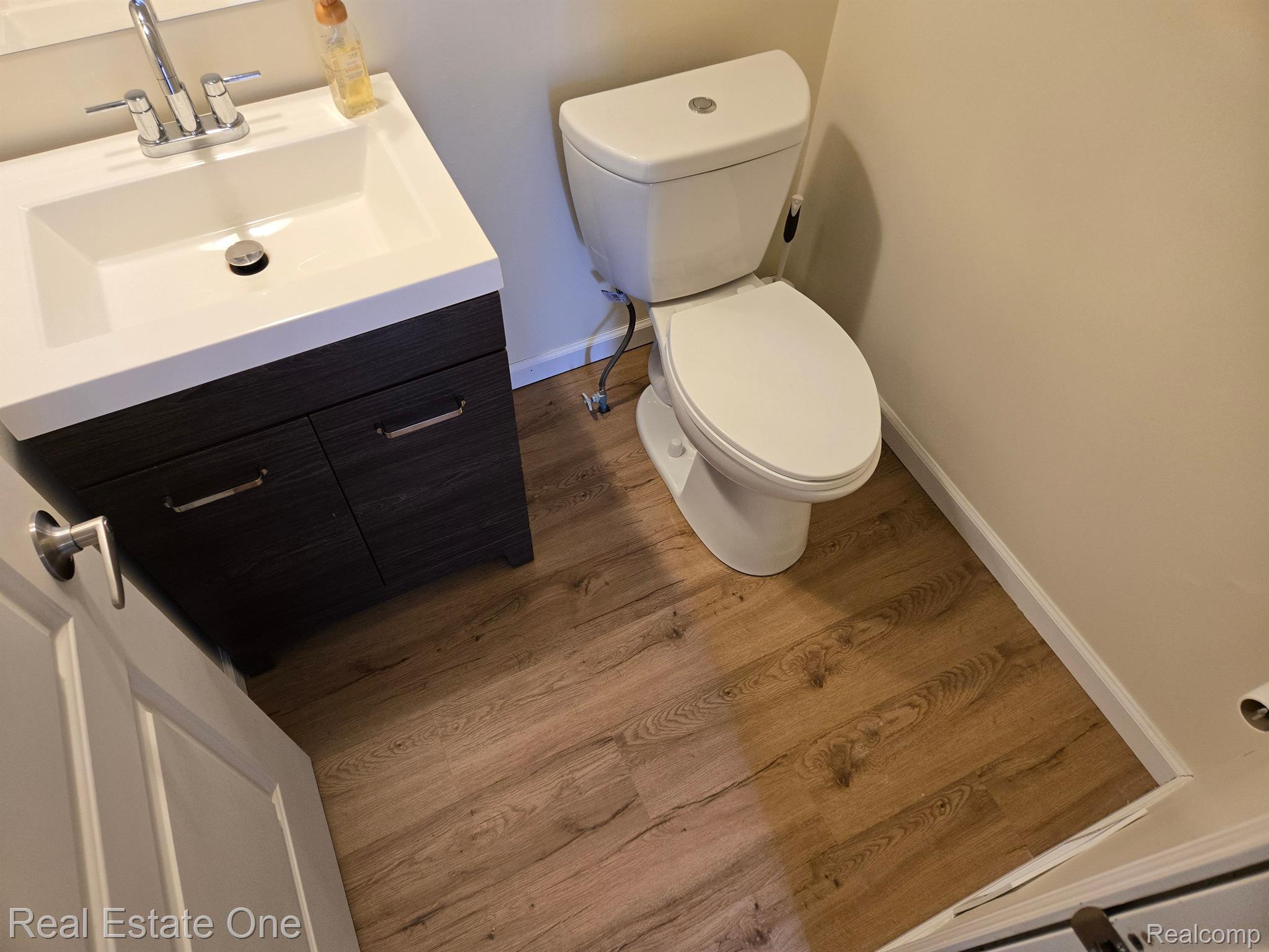 111 MANOR WAY Bldg#: 14