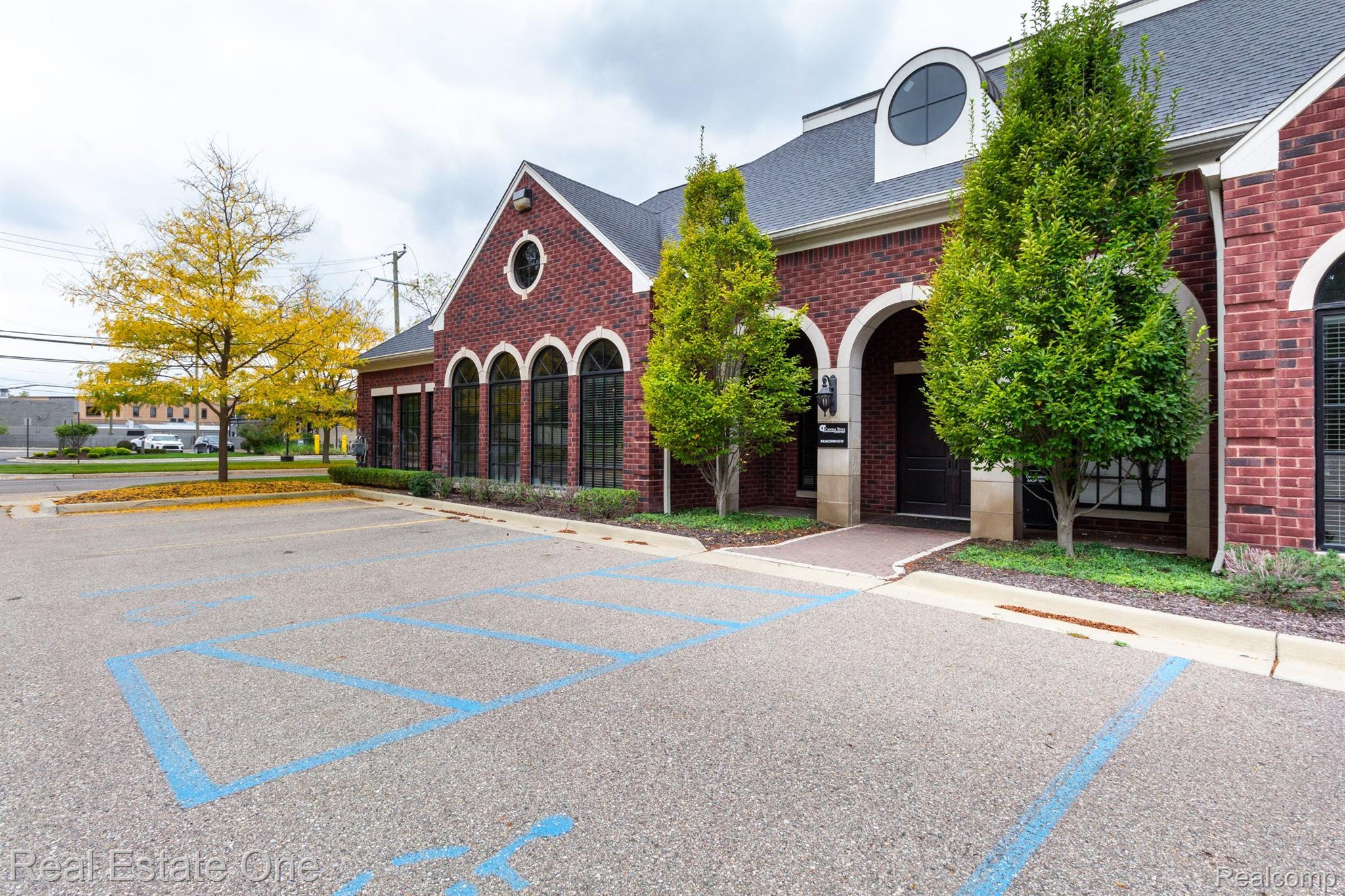 1002 N MAIN ST Suite 1