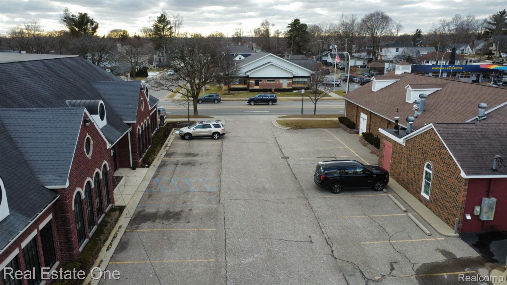 1002 N MAIN ST Suite 1