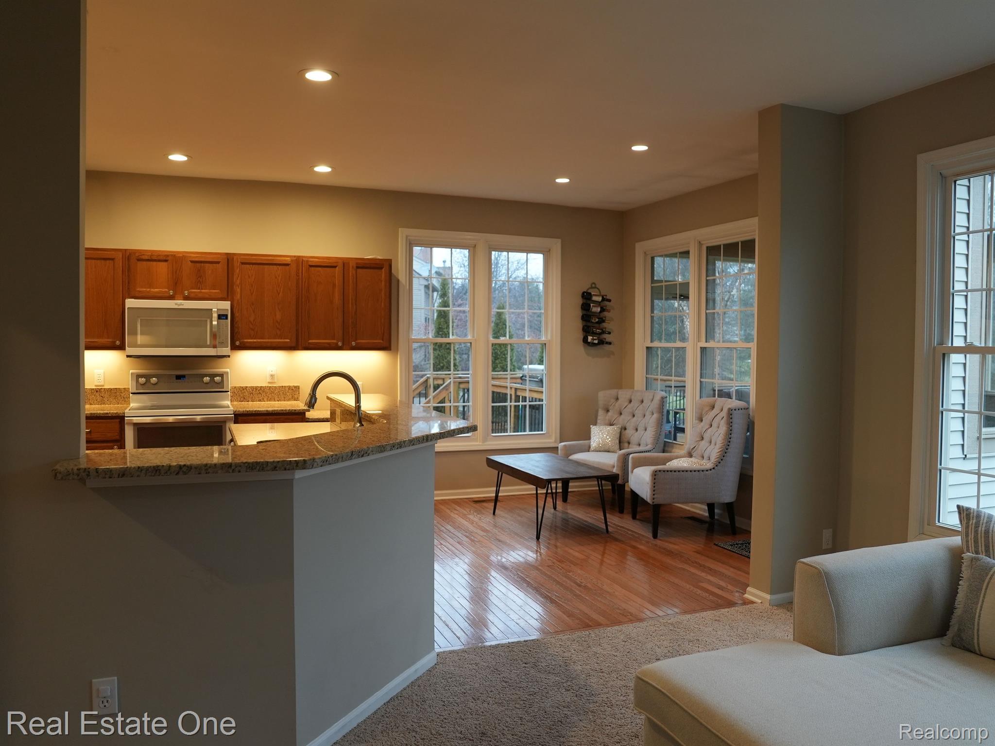 2677 Aubrey DR