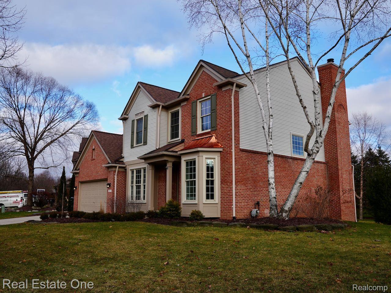 2677 Aubrey DR